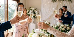 O brinde inesquecível: Por que o espumante brasileiro é o protagonista do seu casamento